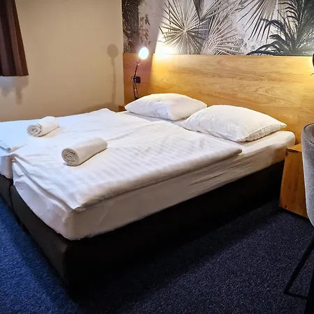 Garda Hotel 3*