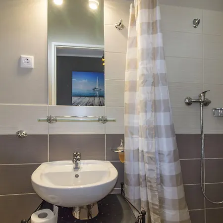 Garda Hotel 3*