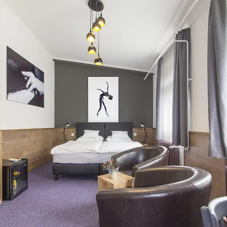 Garda Hotel 3*