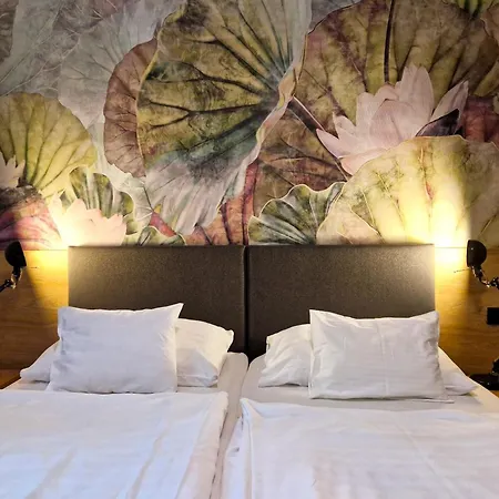 Garda Hotel 3*