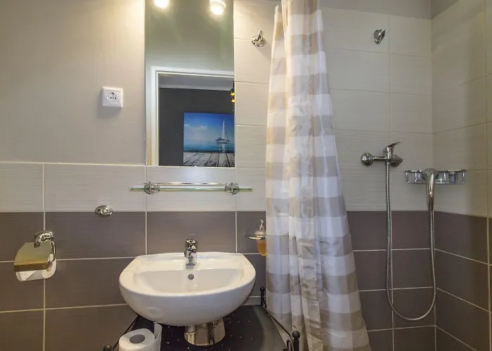 Garda Hotell 3*