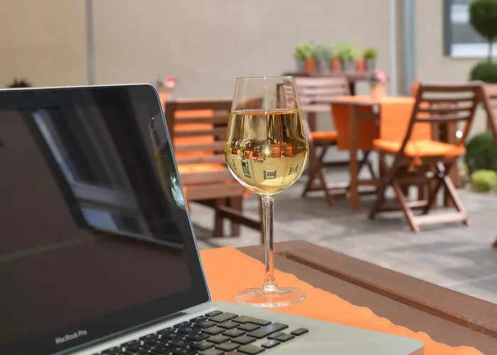 Отель Garda Сомбатхей